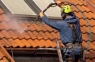 Démoussage et hydrofuge de toiture à Ymare